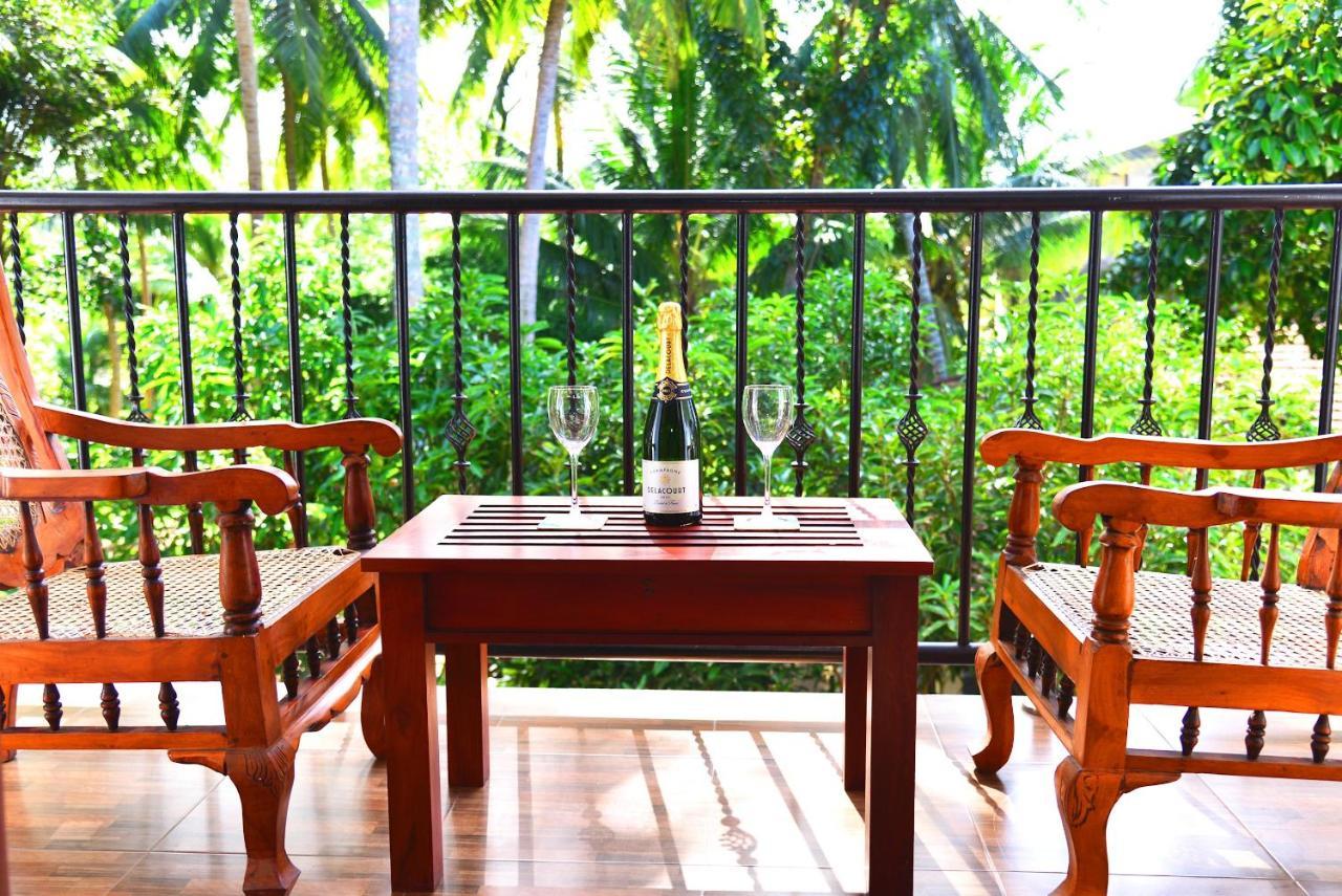 Little Villa Hotel Wadduwa Extérieur photo